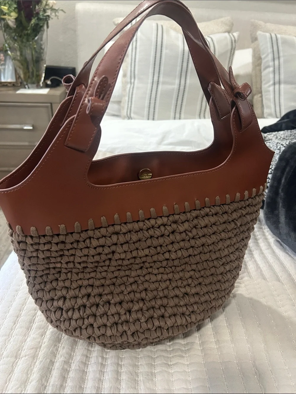 Free People Woven Bag in Olive Brown - Stylish Everyday Carry - Picture 9 of 9